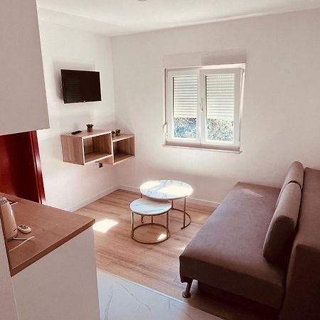 Apartments Kristic نيوم المظهر الخارجي الصورة